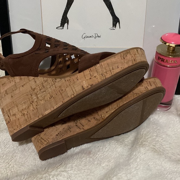 Franco Sarto Wedge - Picture 4 of 5